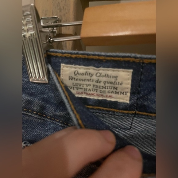 Levi’s HIGH RISE DECONSTRUCTED BUTTON FLY SKIRT - Picture 5 of 6